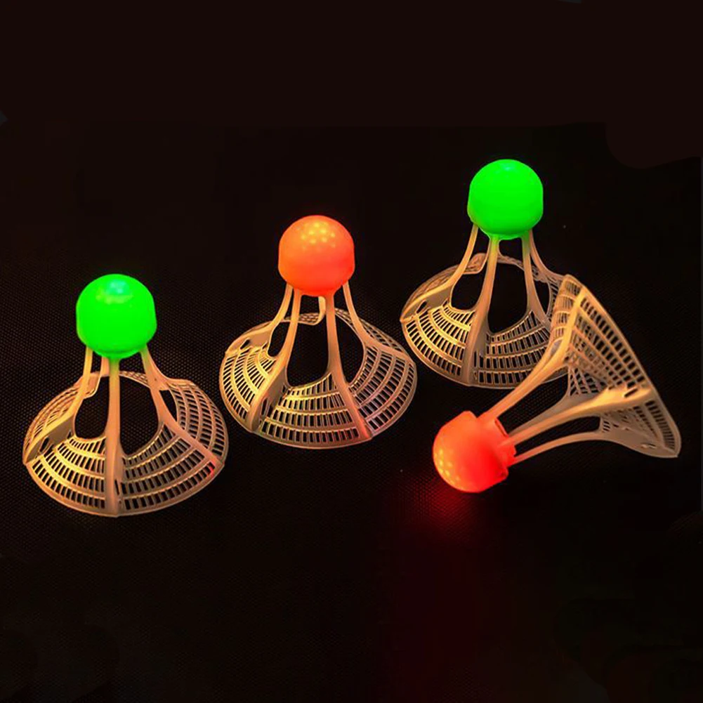 Glow-In-The-Dark Windproof Bad - Feather Shuttlecock recension och pris